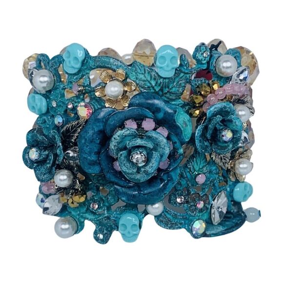 Betsey Johnson Blue Crystal Skull Statement Bracelet 7"  Flower TEAL PATINA - Picture 7 of 14